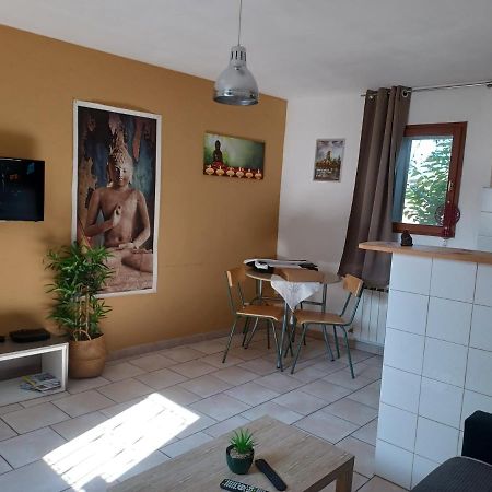 Jolie petite maison idéalement située Arlés Exterior foto